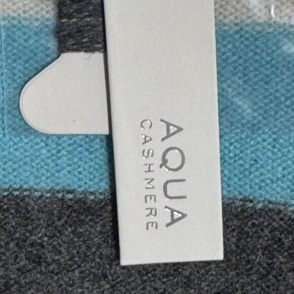 Aqua cashmere sweater - Picture 5 of 7